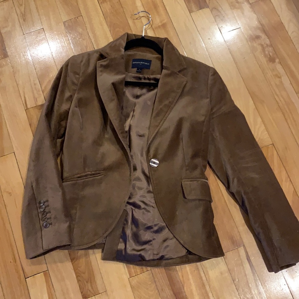 Velvet luxe blazer